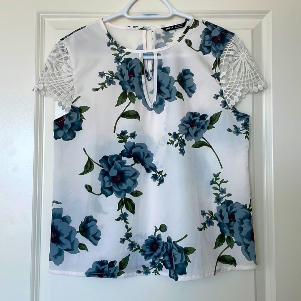 Lace Cap Sleeve Floral Blouse